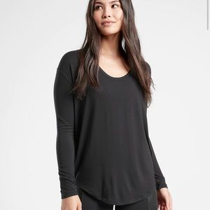 ATHLETA Cloudlight Stratus Top medium